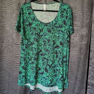 Lularoe 2x classic short sleeve slight hi-low tee